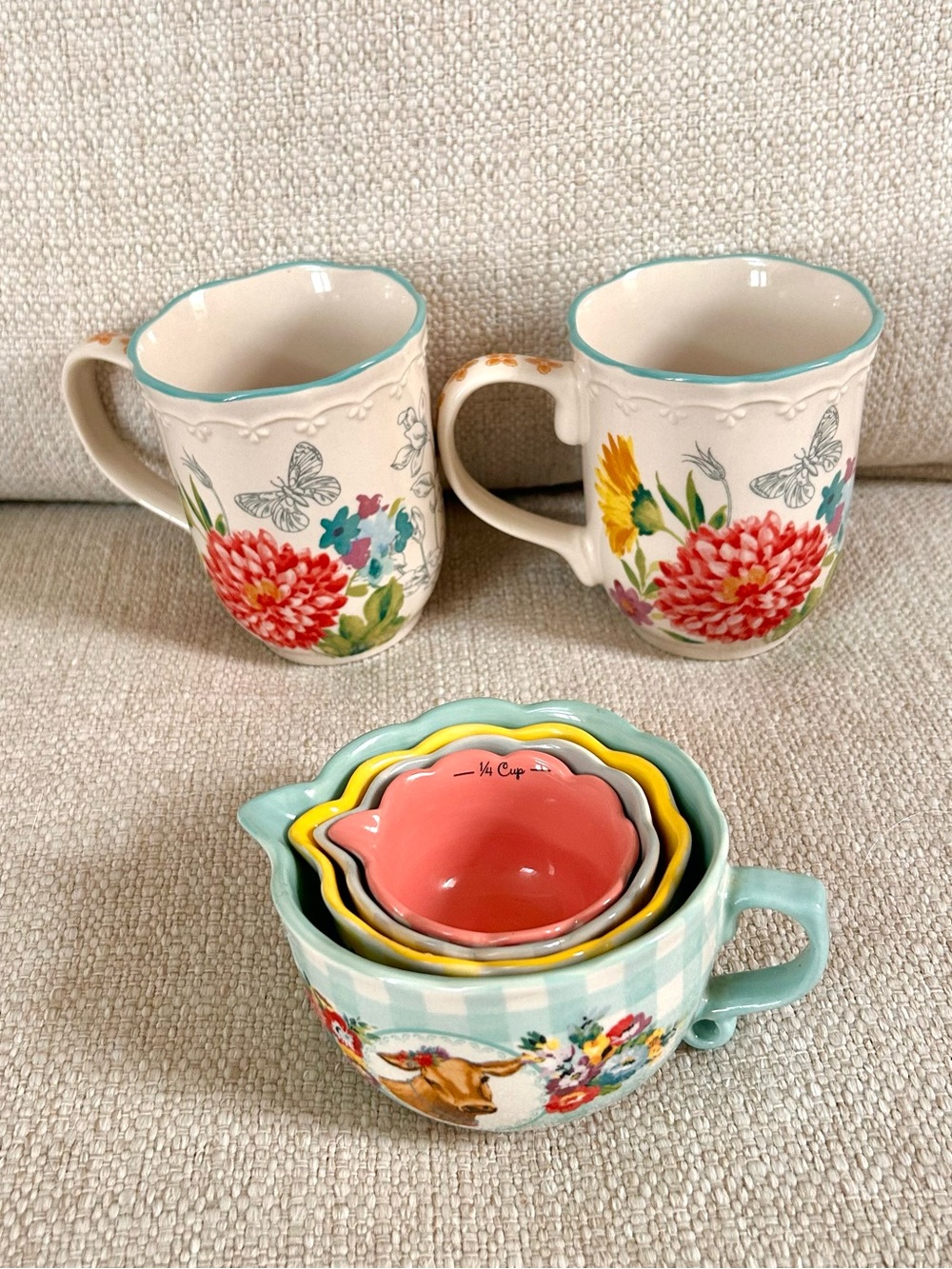 The Pioneer Woman Nesting Measuring Bowls and Floral Mugs
